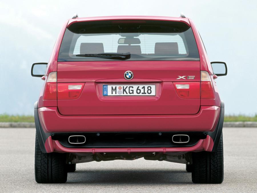  BMW X5 4.6is 2002 года  (фото 3 из 16)
